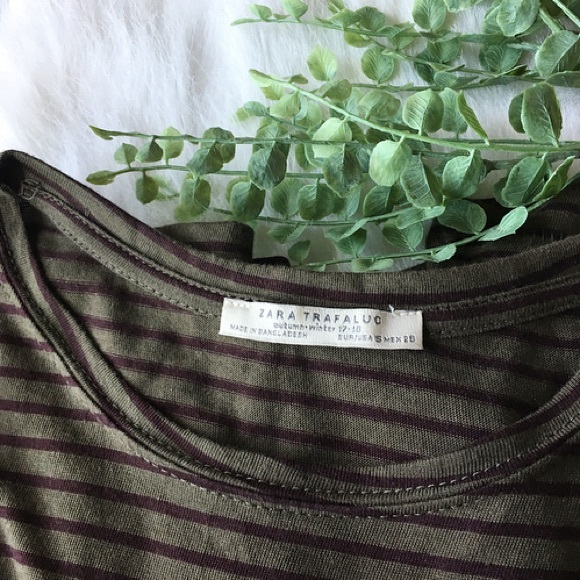 Zara Tops - •4/$30• Zara Striped Basic Tee